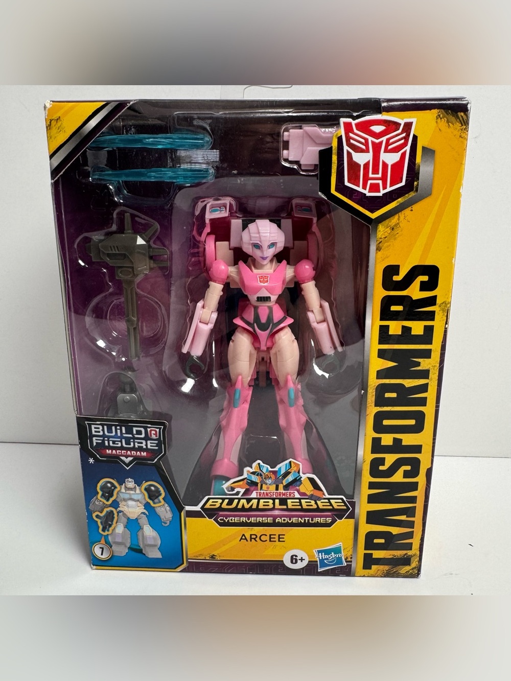 Transformers Bumblebee Cyberverse Arcee Figure Hasbro Maccadam